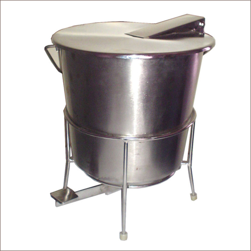 Stainless steel dustbin foot operated